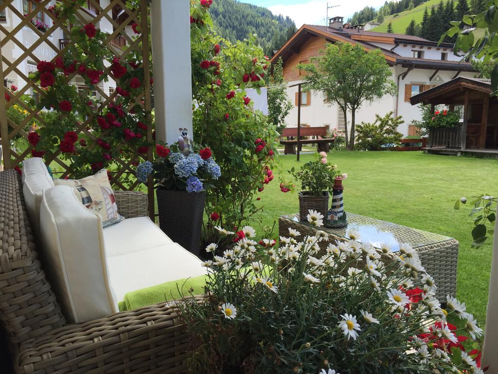 Apartments Vaiolet Santa Cristina Val Gardena エクステリア 写真