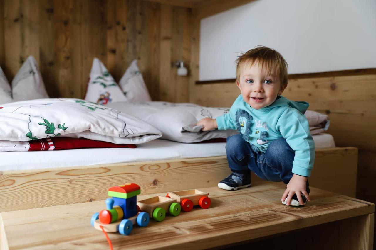 Apartments Vaiolet Santa Cristina Val Gardena エクステリア 写真