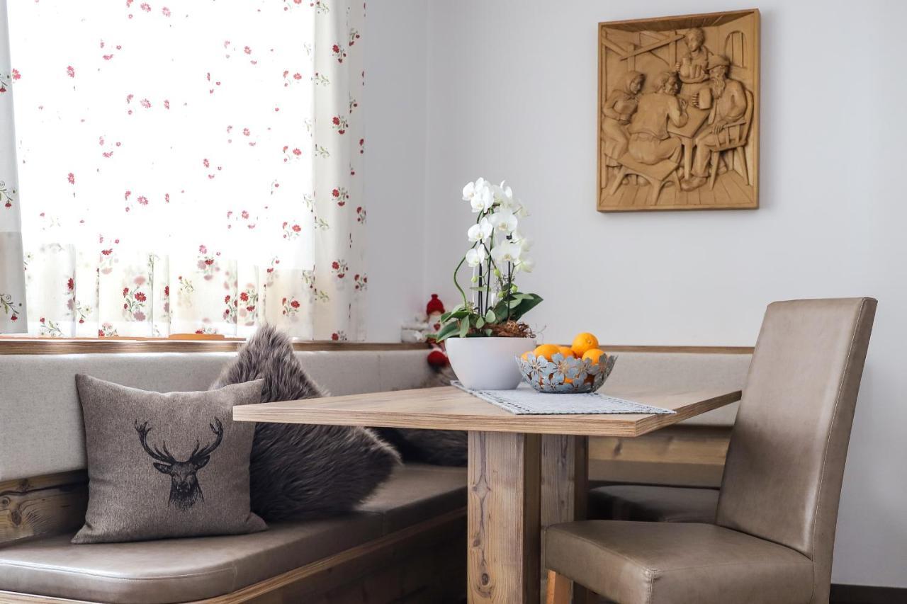 Apartments Vaiolet Santa Cristina Val Gardena エクステリア 写真