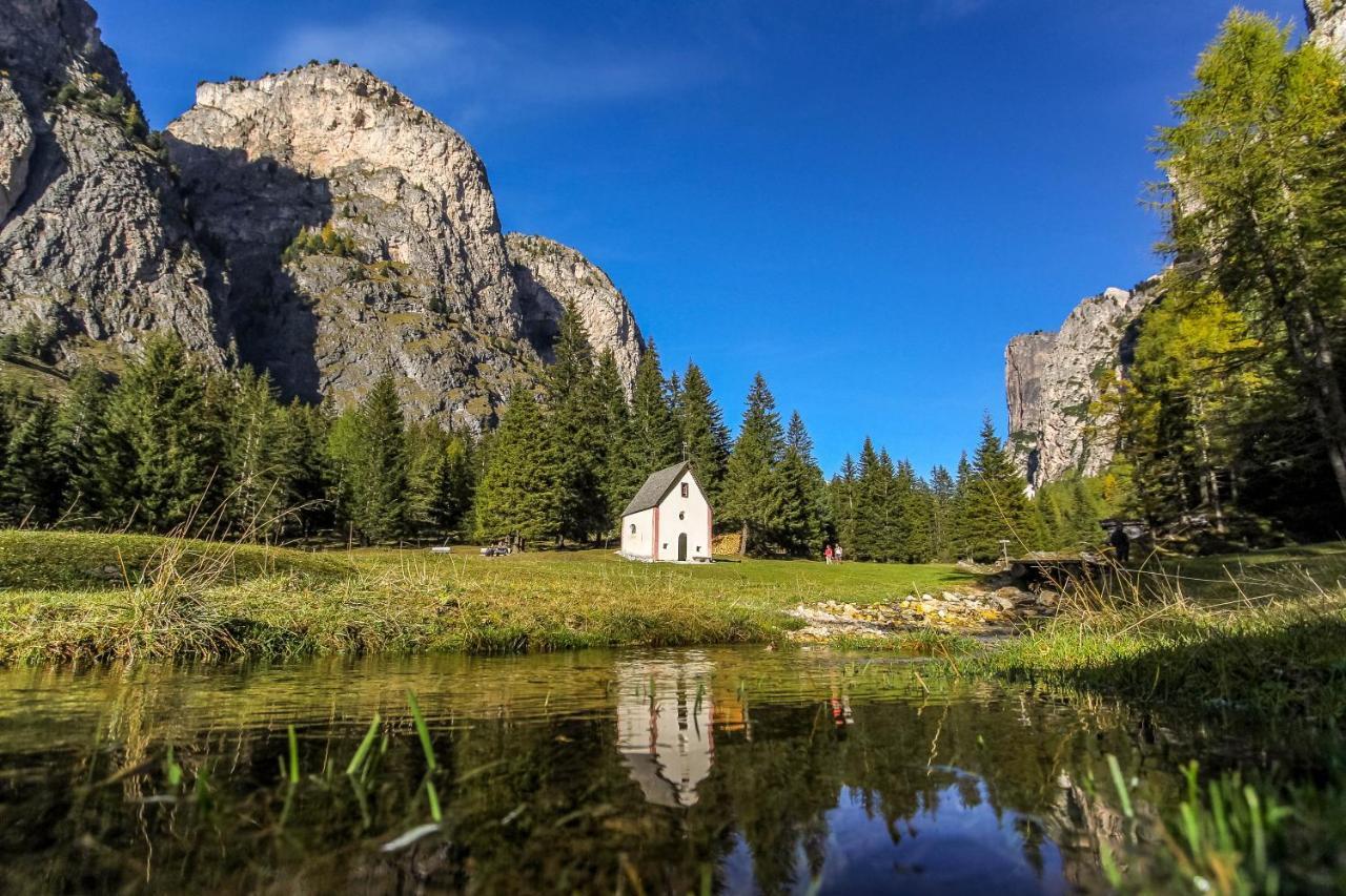 Apartments Vaiolet Santa Cristina Val Gardena エクステリア 写真