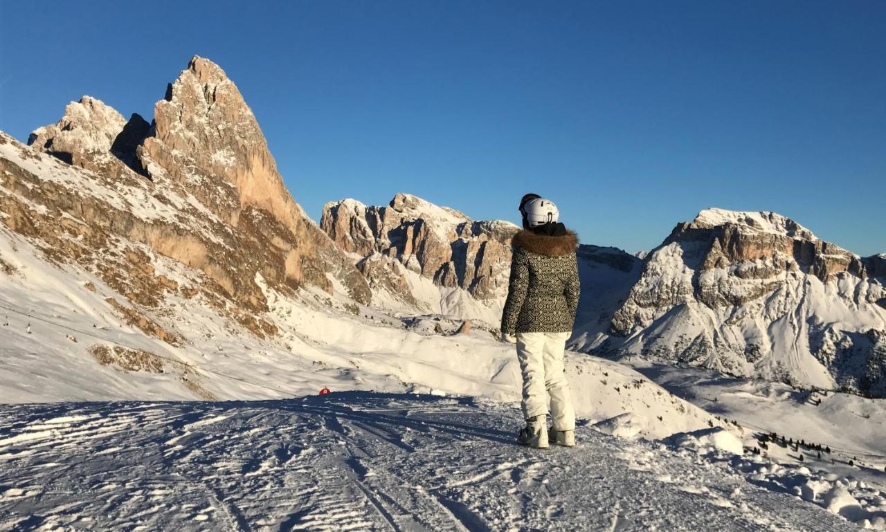 Apartments Vaiolet Santa Cristina Val Gardena エクステリア 写真